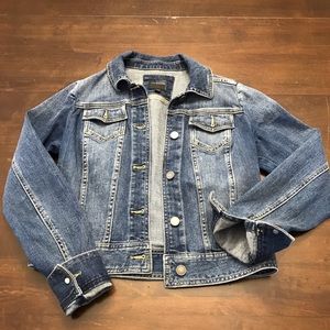 The limited Jean Jacket